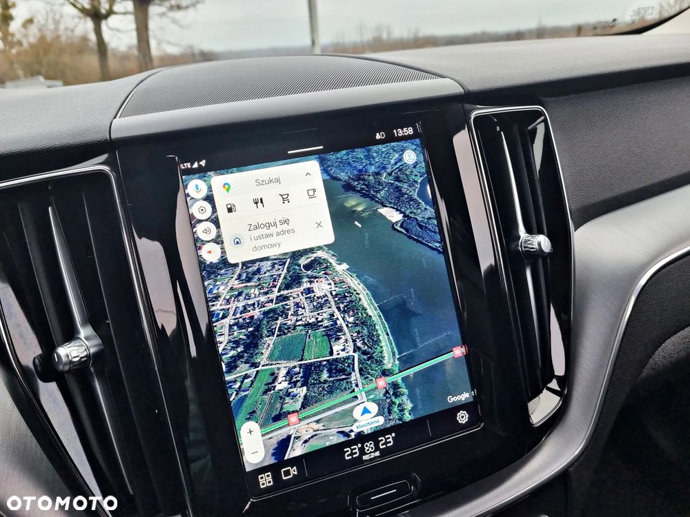 Volvo XC 60 B4 D AWD Geartronic Momentum Pro - 21