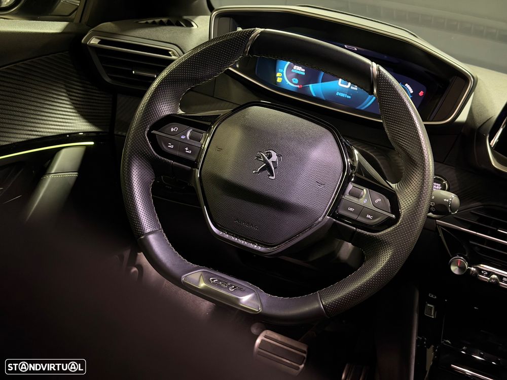 Peugeot e-208 GT - 8