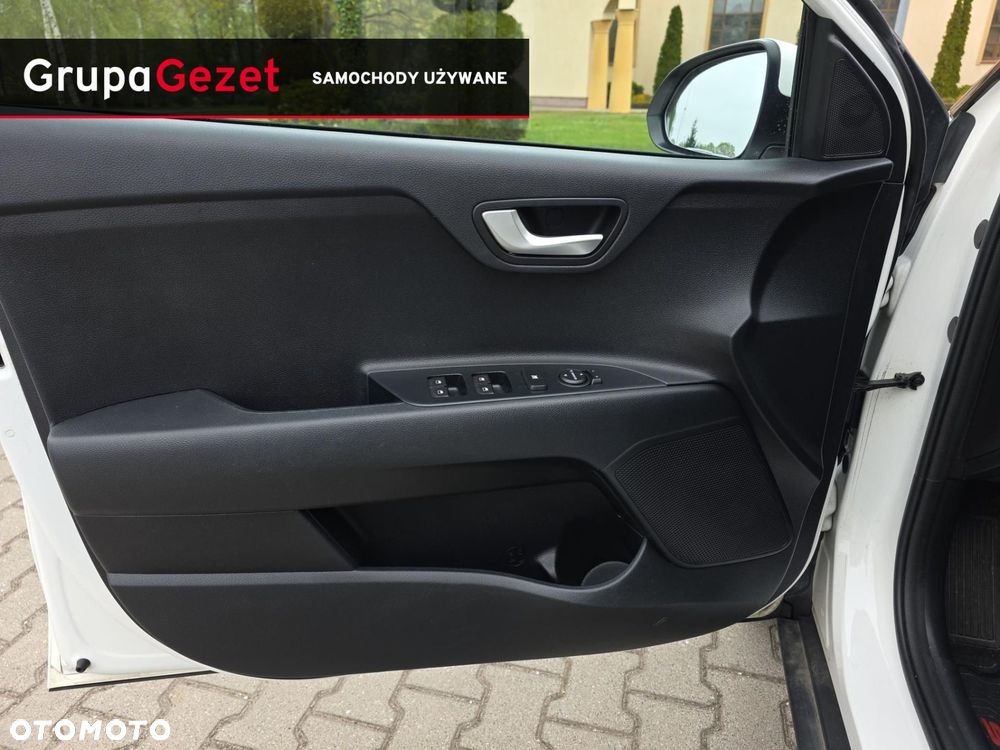 Kia Stonic 1.2 M - 10