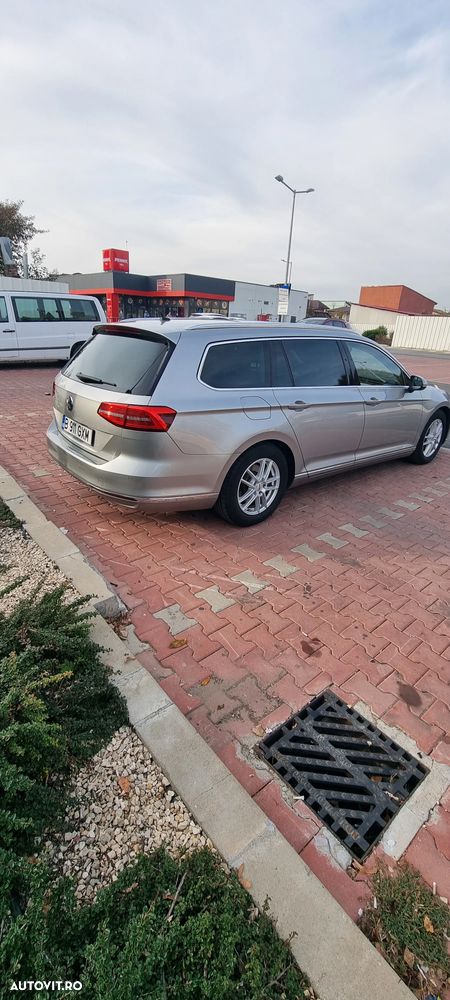 Volkswagen Passat - 5
