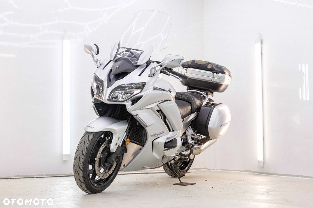 Yamaha FJR - 1