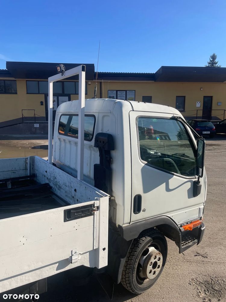 Mitsubishi CANTER - 2