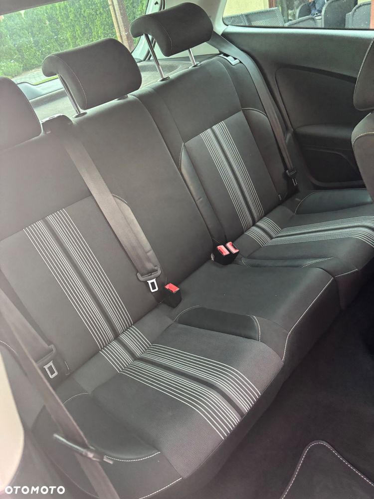 Volkswagen Polo 1.6 TDI MATCH - 6