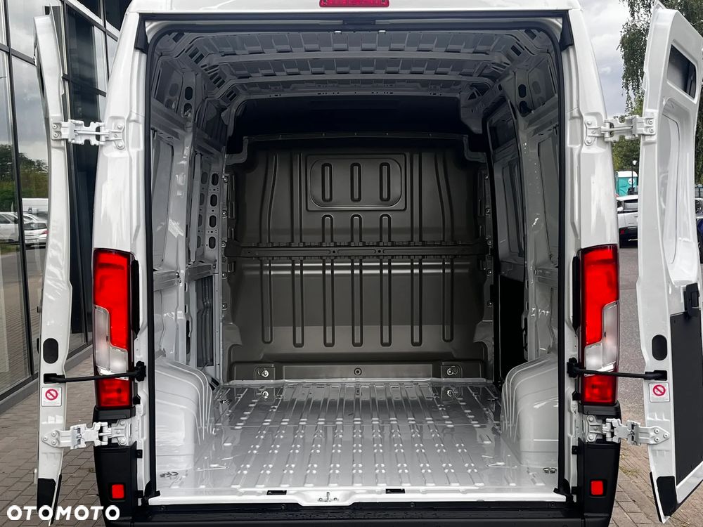 Opel Movano Furgon L2H2 - 7