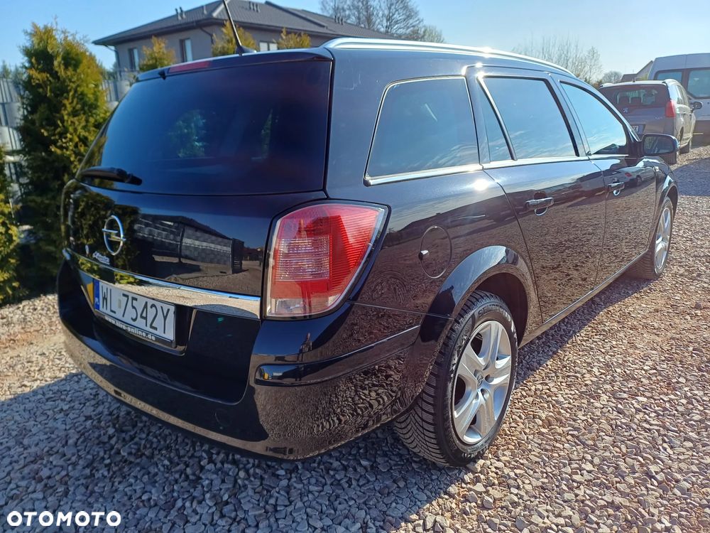 Opel Astra 1.6 Edition 111 Jahre - 15