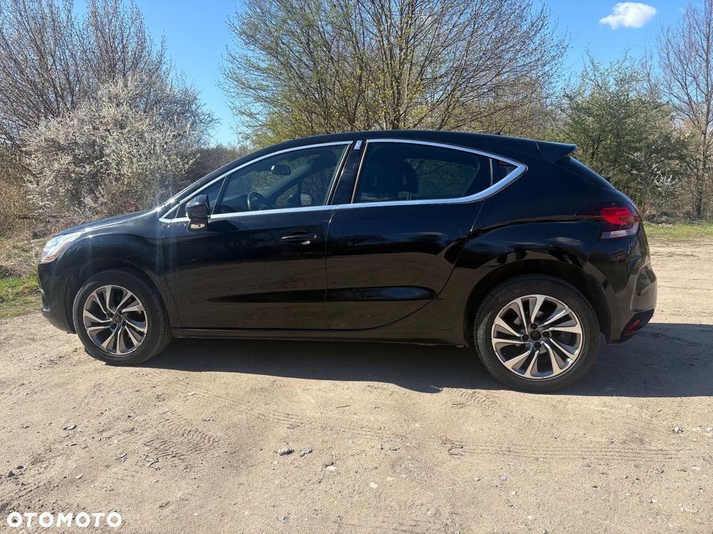 Citroën DS4 e-HDi 110 EGS6 SoChic - 3