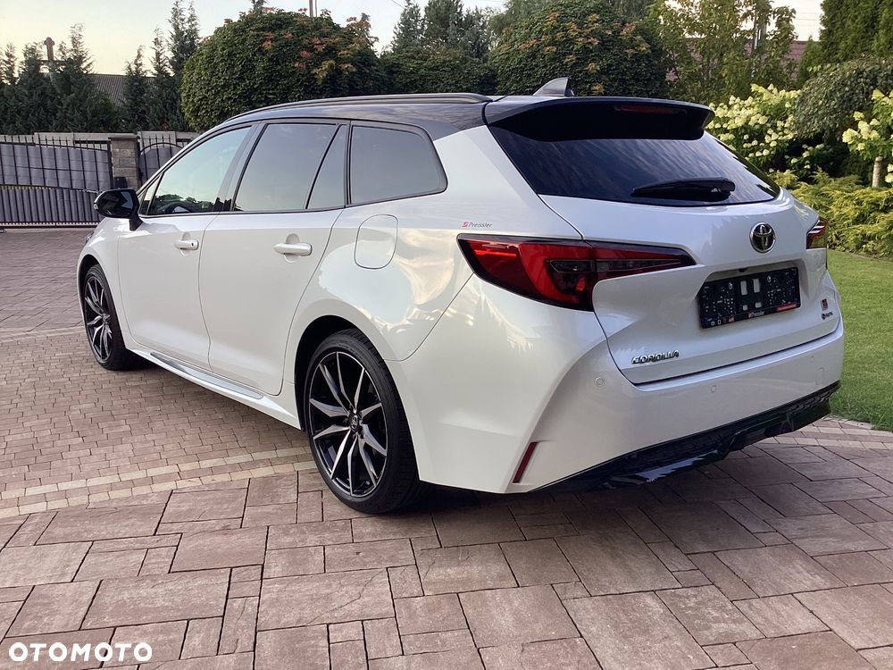 Toyota Corolla 2.0 Hybrid GR Sport - 12