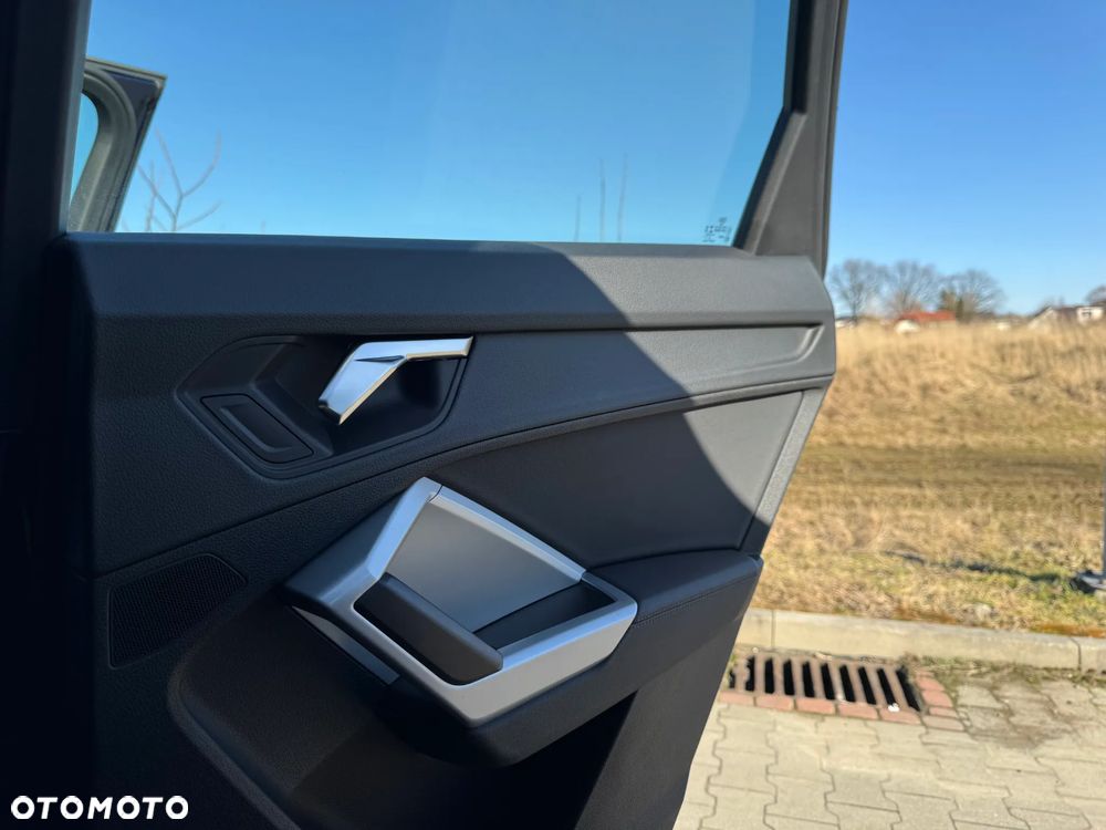 Audi Q3 35 TDI S tronic - 33