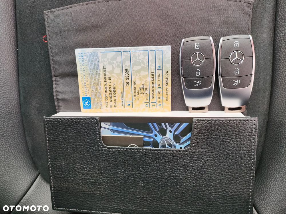Mercedes-Benz CLA 200 mHEV AMG Line 7G-DCT - 25
