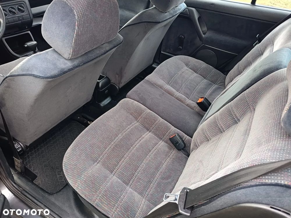 Volkswagen Vento - 6