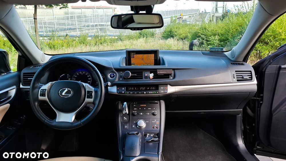 Lexus CT 200h Comfort - 12