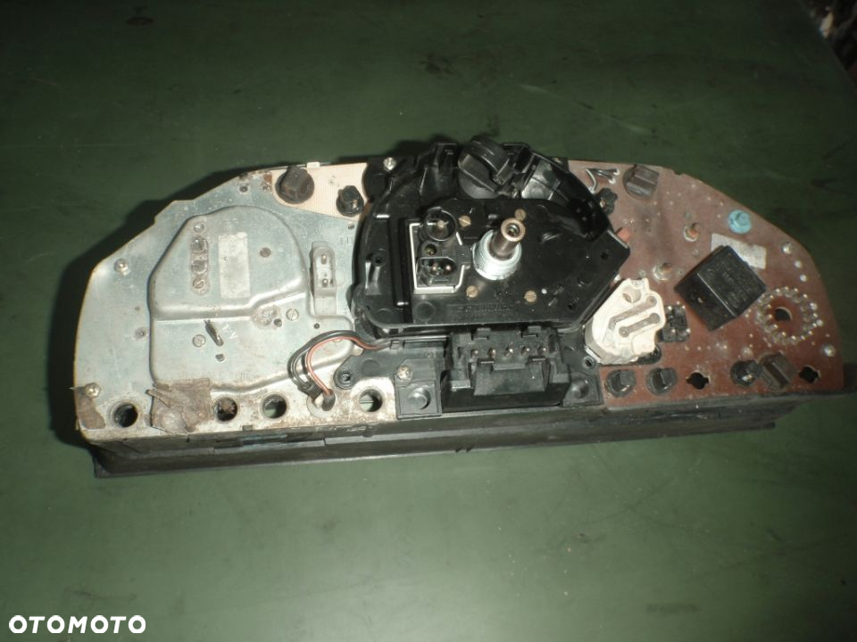 licznik obrotomierz zegary mercedes benz w124 124 oryginał benzyna  1245427469 diesel 1245427006 - 2