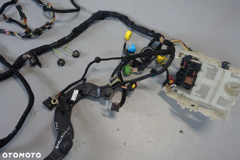 INSTALACJA WIĄZKA KABINY BERLINGO IV PARTNER COMBO RIFTER - 2