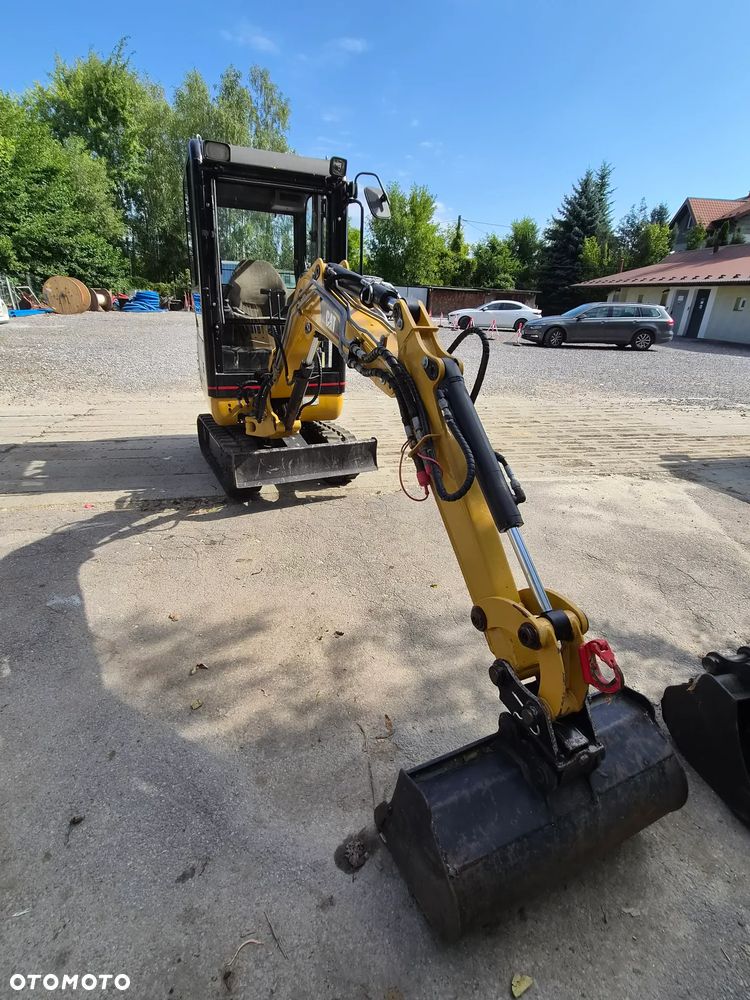 Caterpillar 301.5 CAB - 4