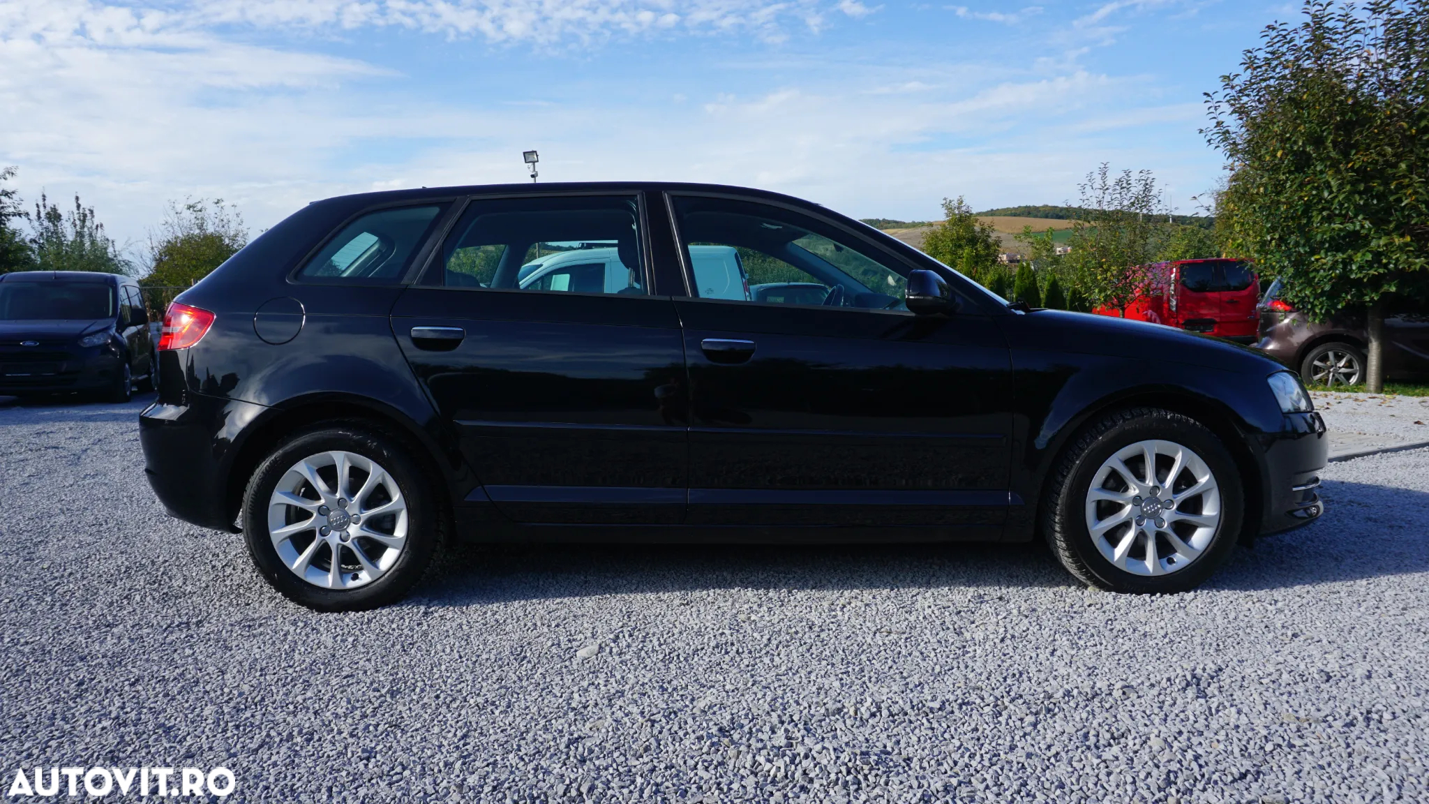 Audi A3 1.6 TDI Sportback DPF S tronic Attraction - 3