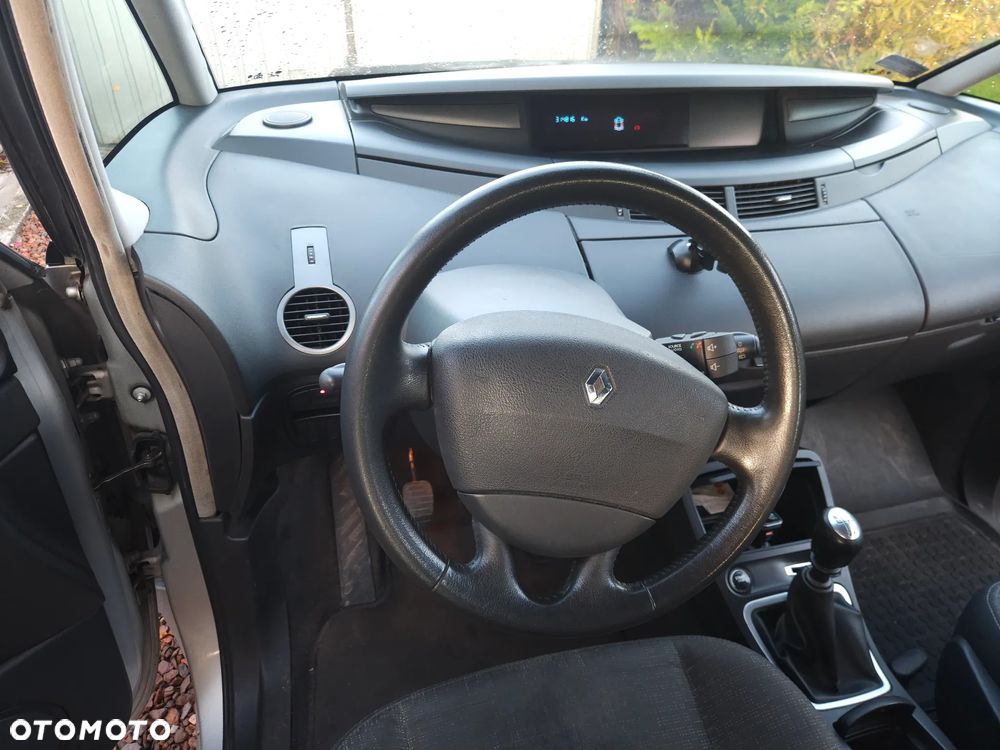 Renault Espace 2.0 dCi Voyage - 8