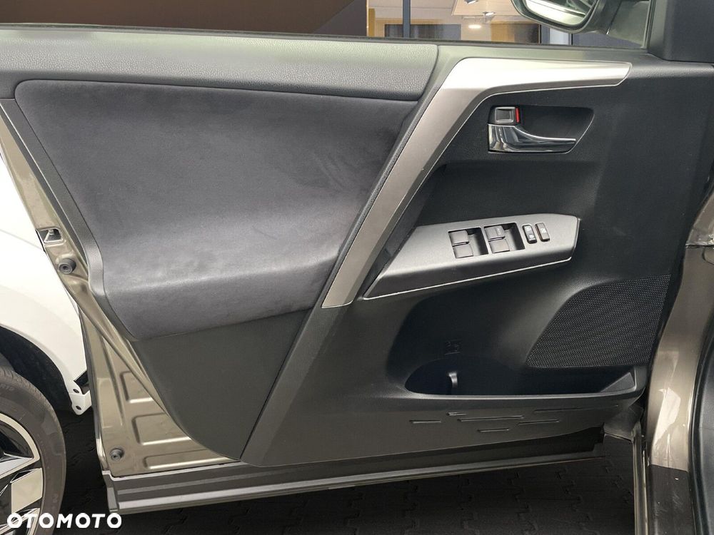 Toyota RAV4 2.0 Premium EU6 - 11