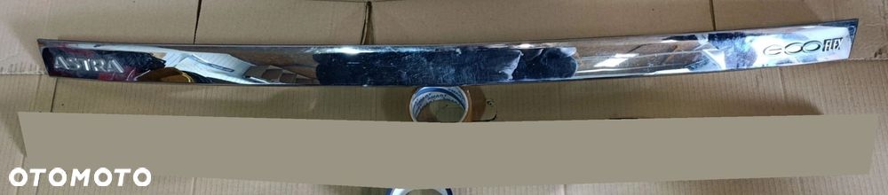 Astra H listwa klapy tył chrom kombi lift Opel ~~ - 2