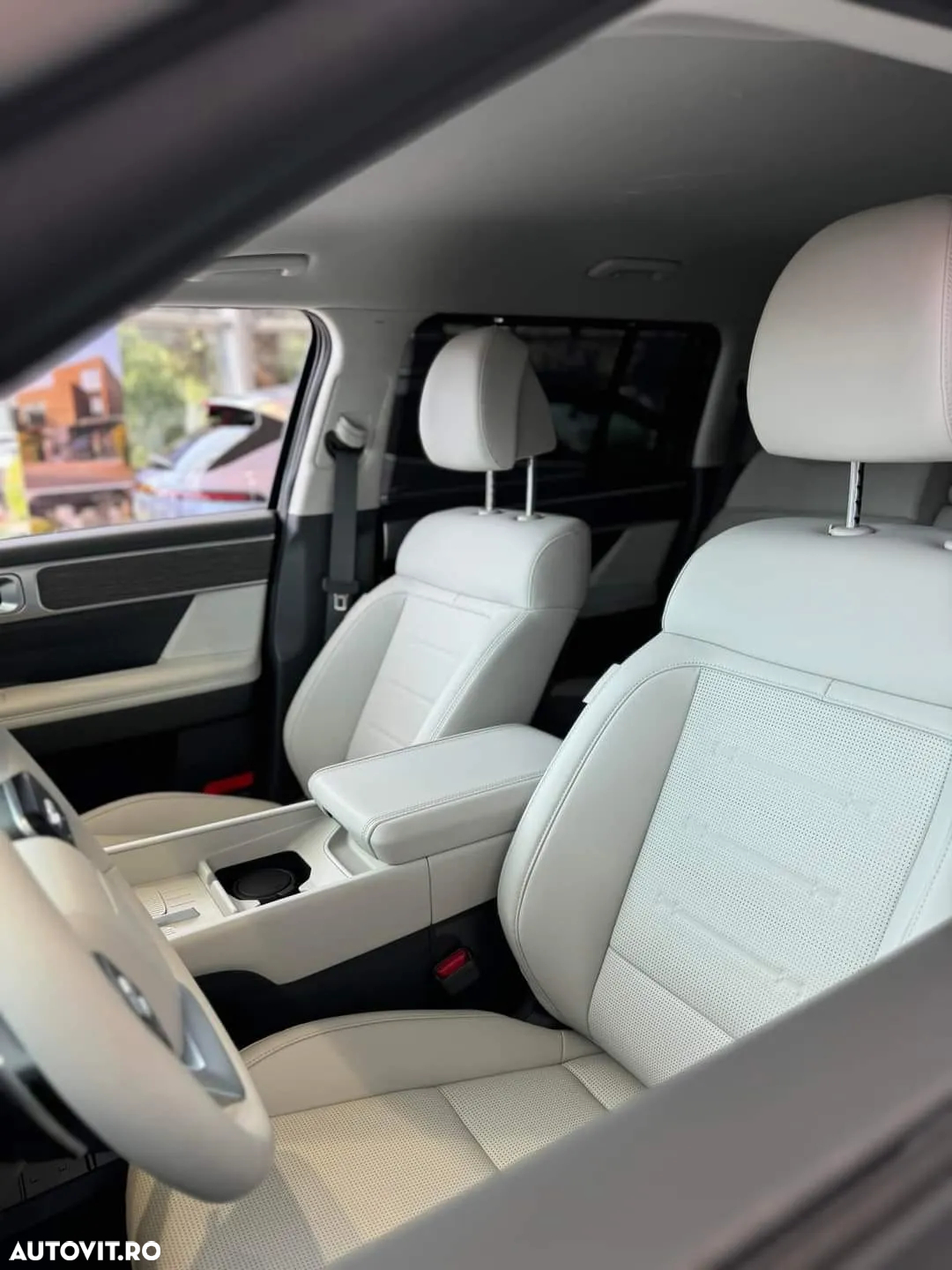 Hyundai Santa Fe 1.6 l 215 CP 4WD 6AT HEV Luxury - 6