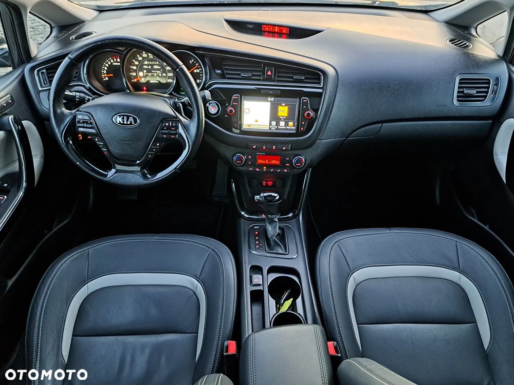 Kia Ceed 1.6 GDI XL DCT - 12