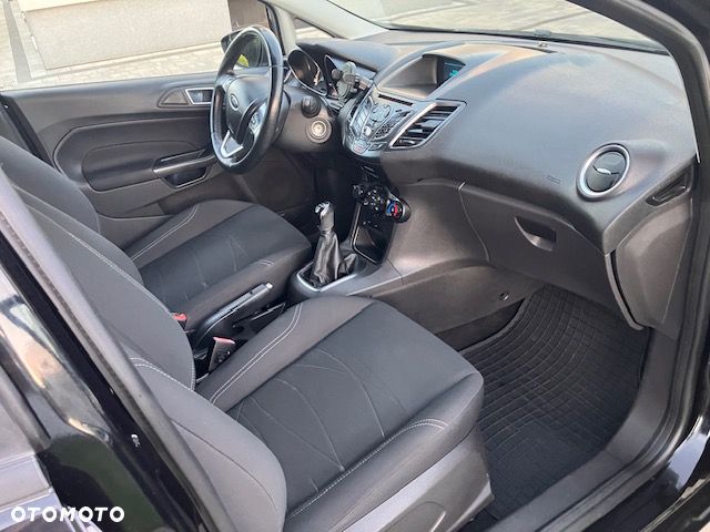 Ford Fiesta - 9