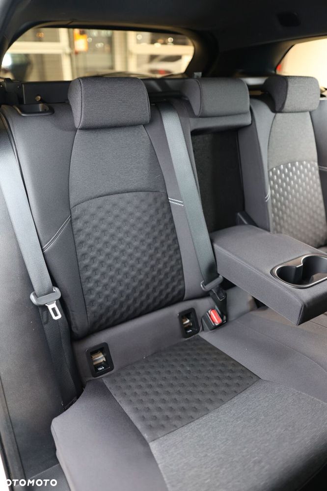 Toyota Corolla 1.8 Hybrid Comfort - 16