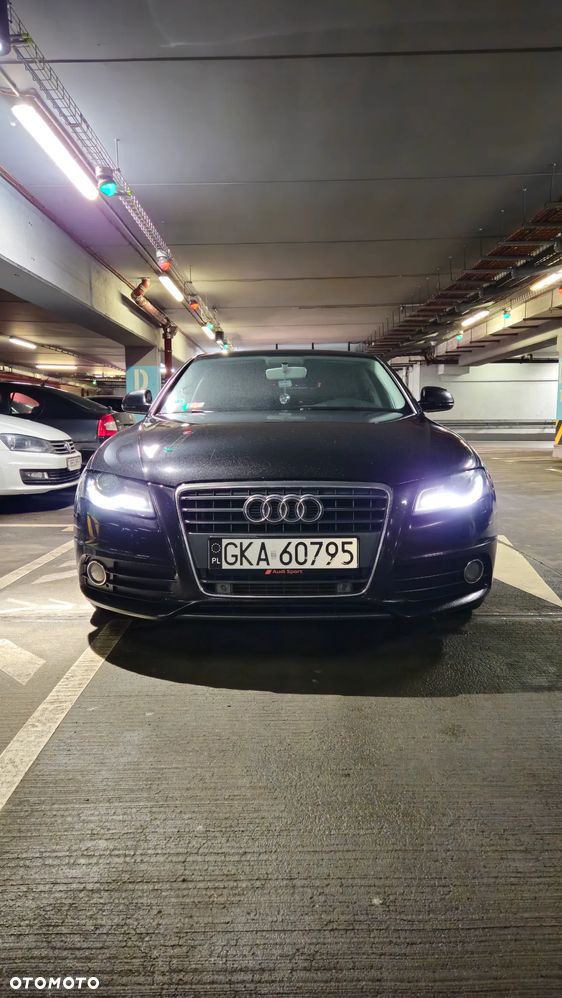 Audi A4 Limousine 2.0 TDI DPF S line Sportpaket (plus) - 8