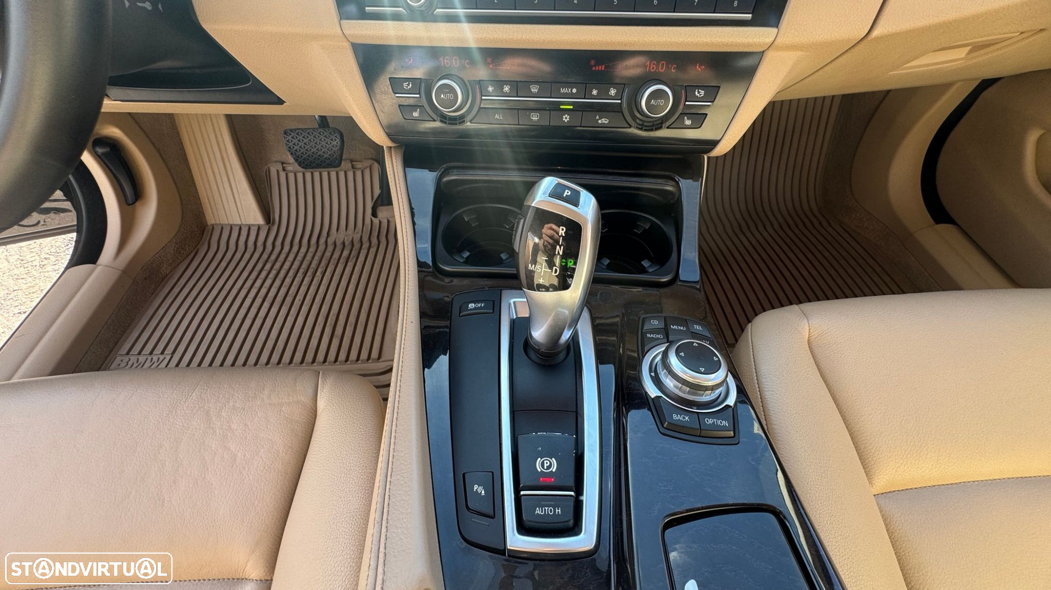 BMW 520 d Exclusive Auto 123g - 35