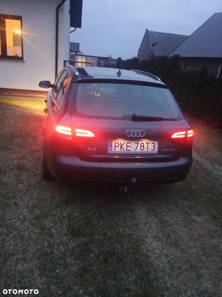 Audi A4 Avant 2.0 TDI - 7