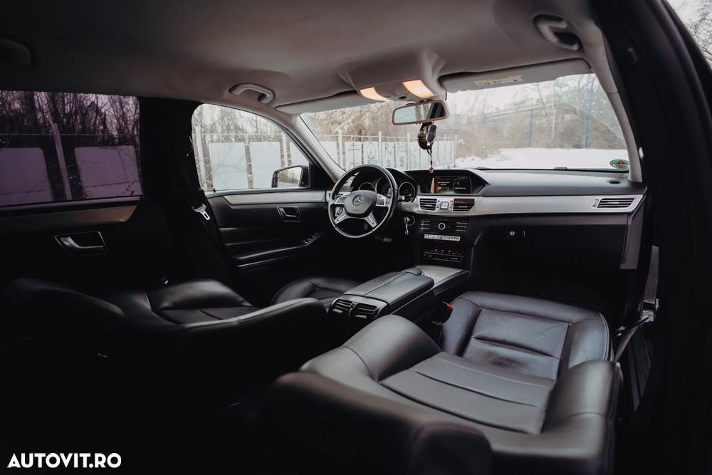 Mercedes-Benz E - 10