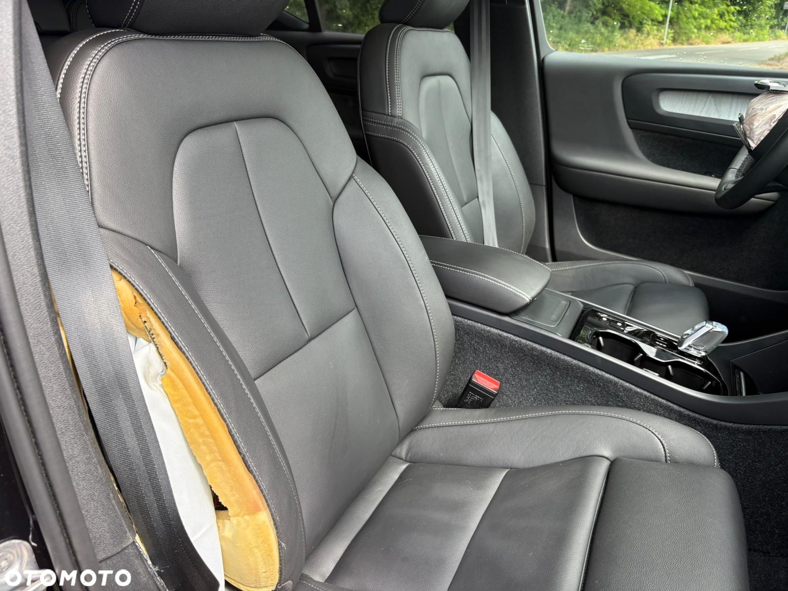 Volvo XC 40 B5 AWD Ultimate Dark - 14