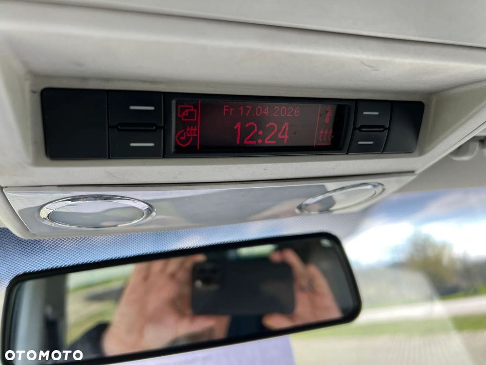 Volkswagen Caravelle L2 - 20