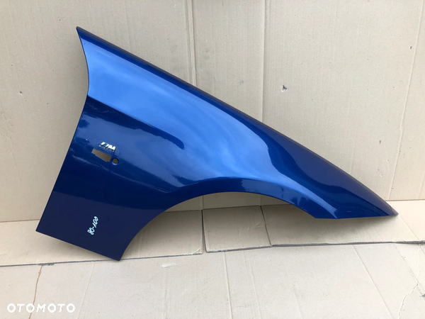 Błotnik prawy przód bmw e90 e91 lemans blau