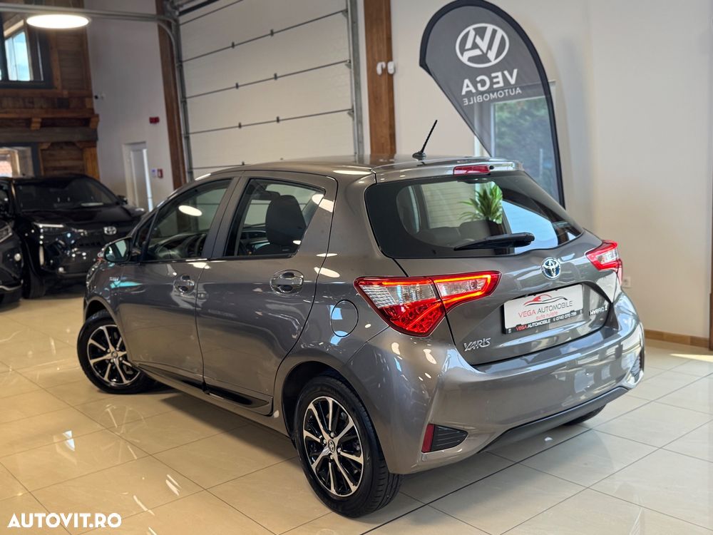 Toyota Yaris ver-1-5-vvt--i-hsd-sol - 5