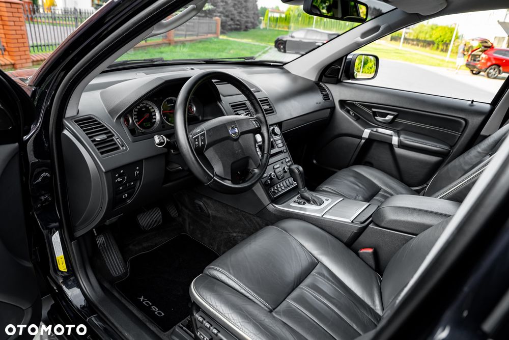 Volvo XC 90 D5 Momentum - 17