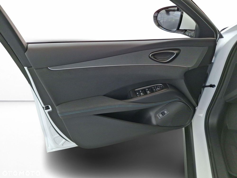 BYD Seal 6 - 12