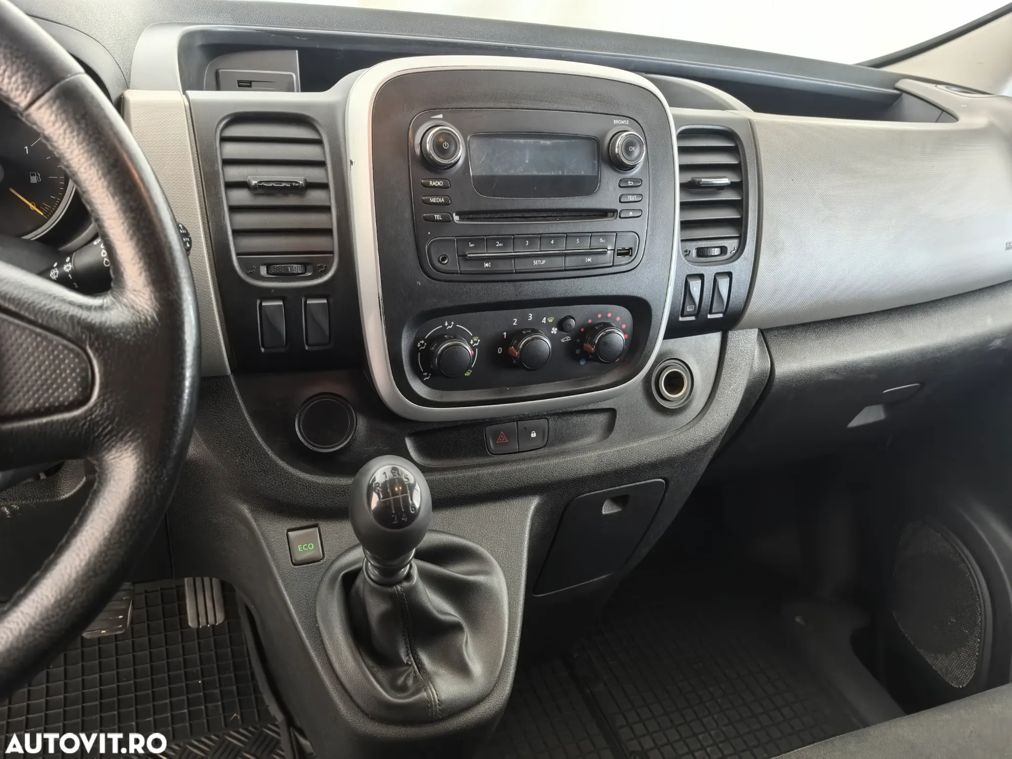 Renault Trafic - 18