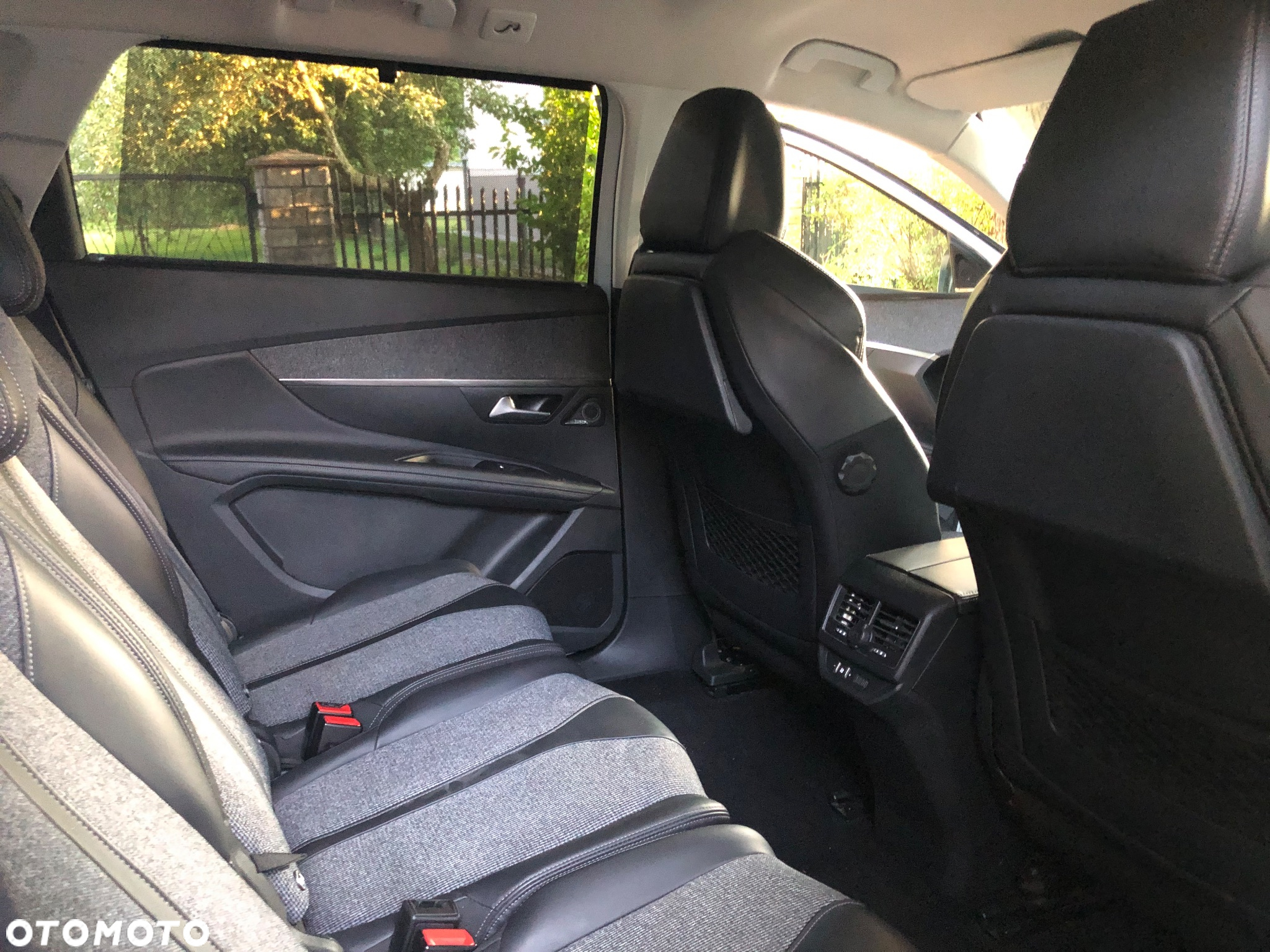 Peugeot 5008 - 19