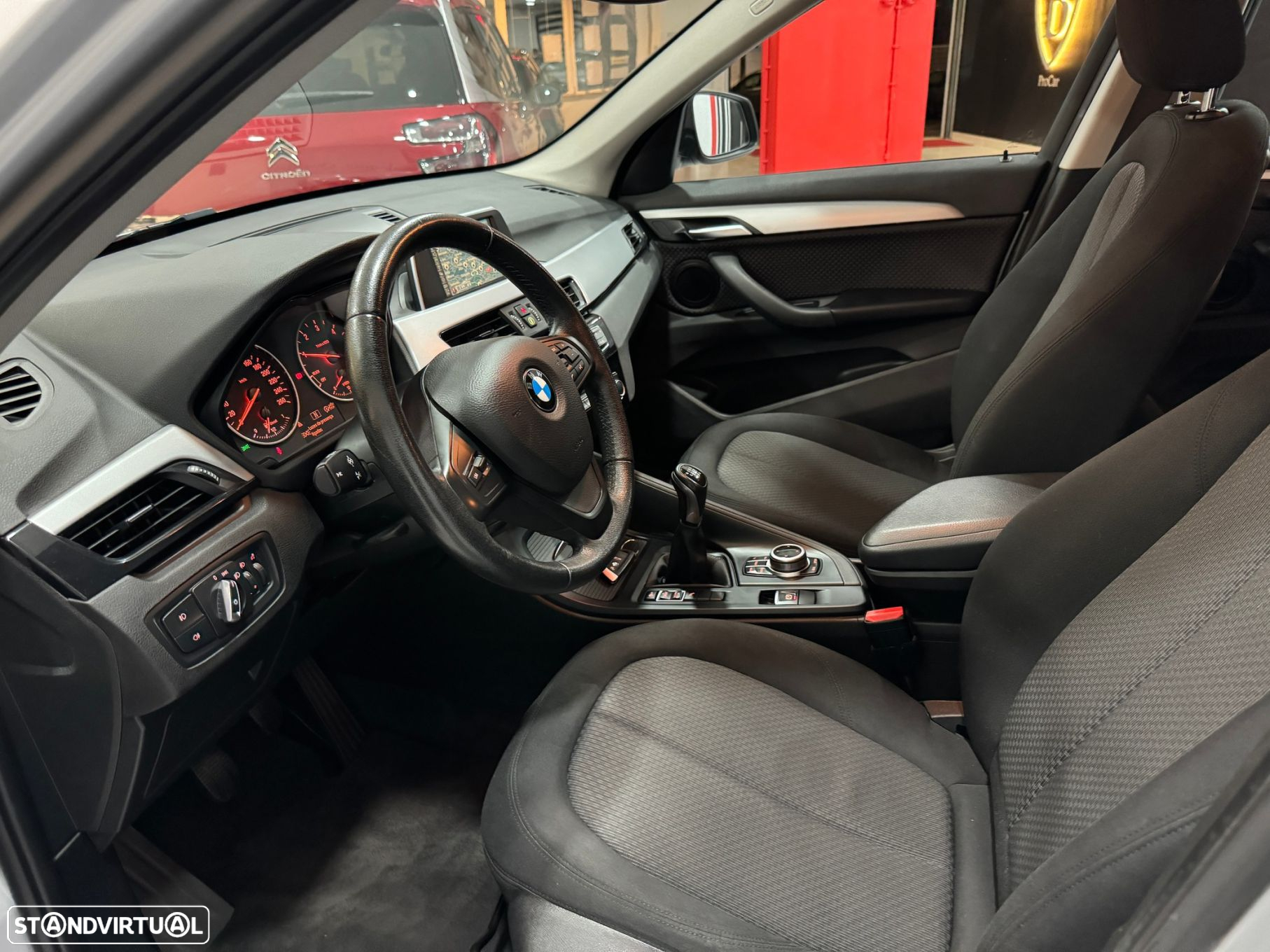BMW X1 16 d sDrive Advantage - 22