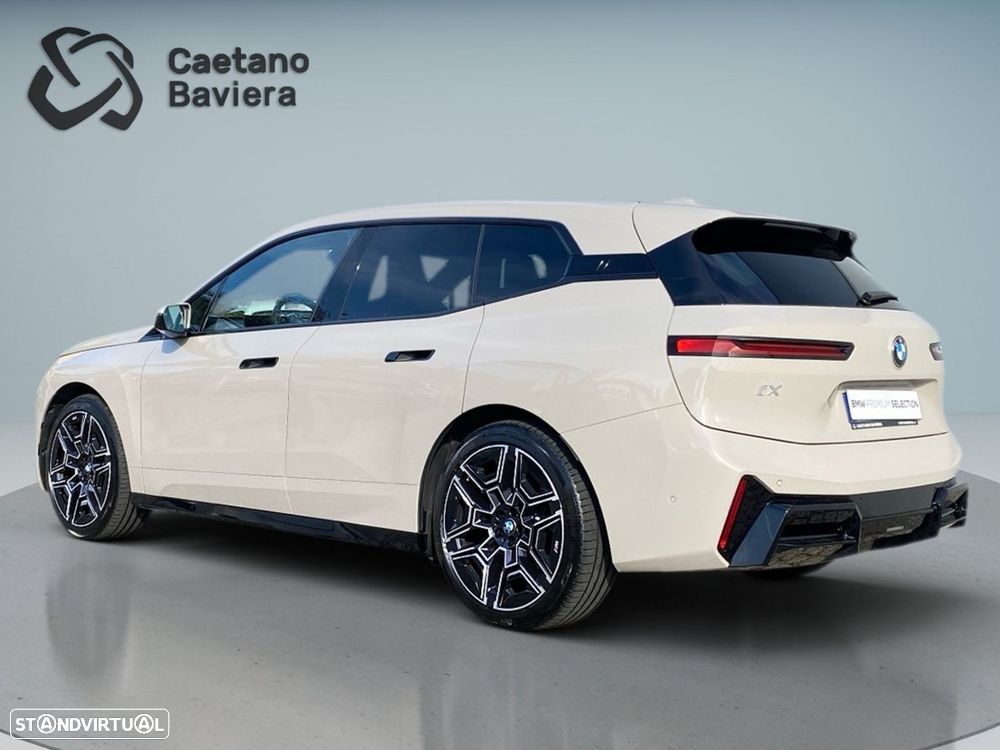 BMW iX xDrive 45 Pack Desportivo - 26