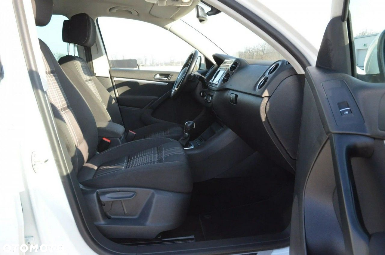 Volkswagen Tiguan - 23