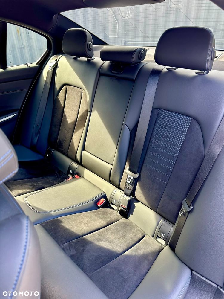 BMW Seria 3 320i M Sport sport - 33