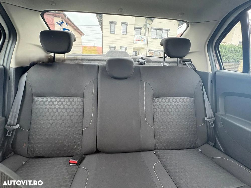 Dacia Logan 1.6 MPI Laureate - 12