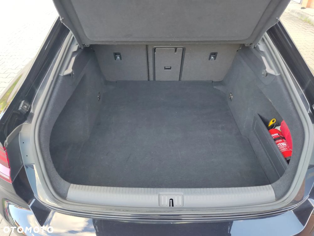 Volkswagen Arteon 2.0 TDI 4Motion SCR R-Line DSG - 26