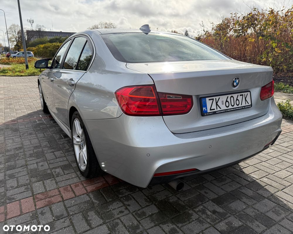 BMW Seria 3 316i M Sport - 10