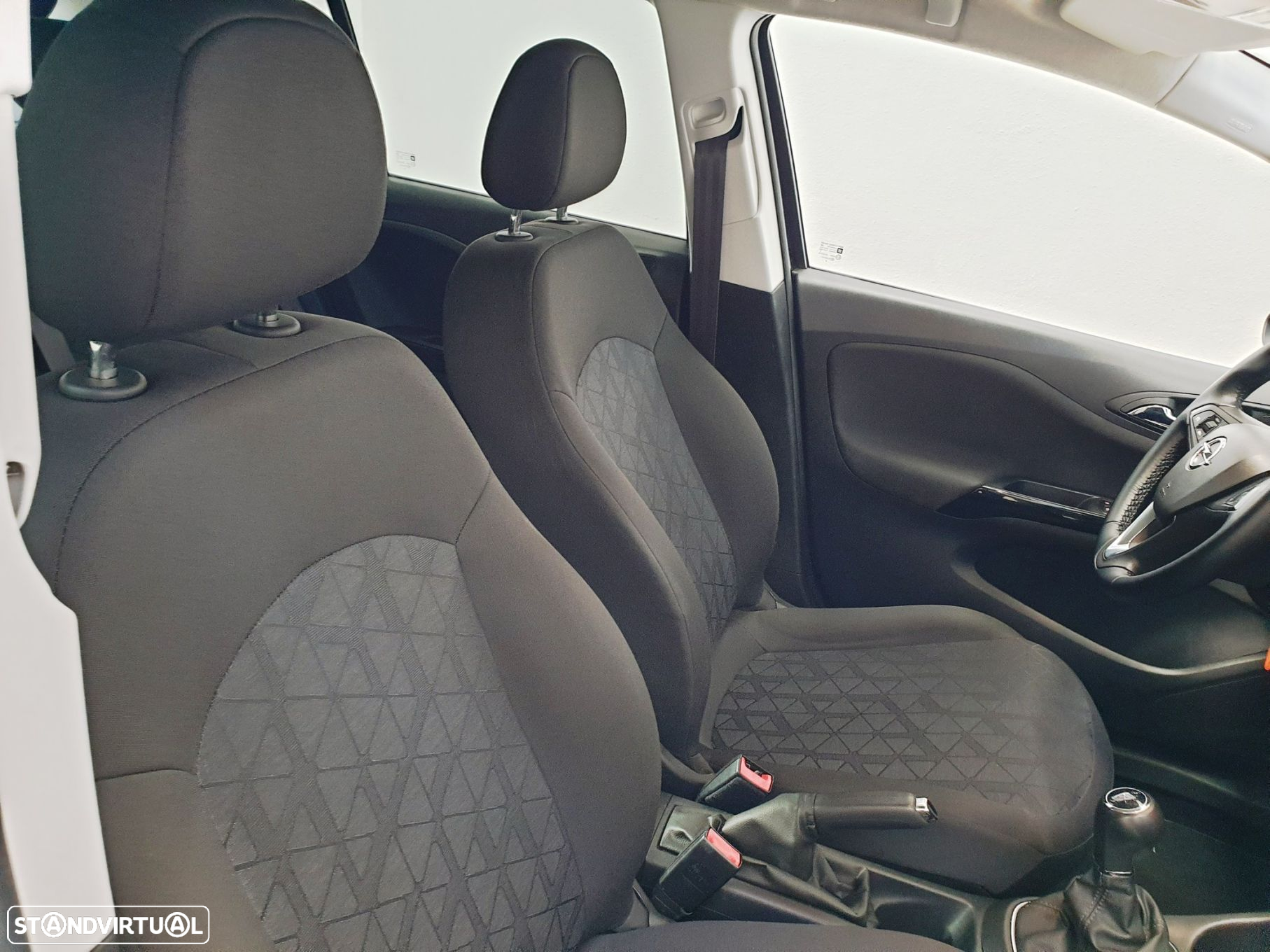 Opel Corsa 1.2 120 Anos - 22