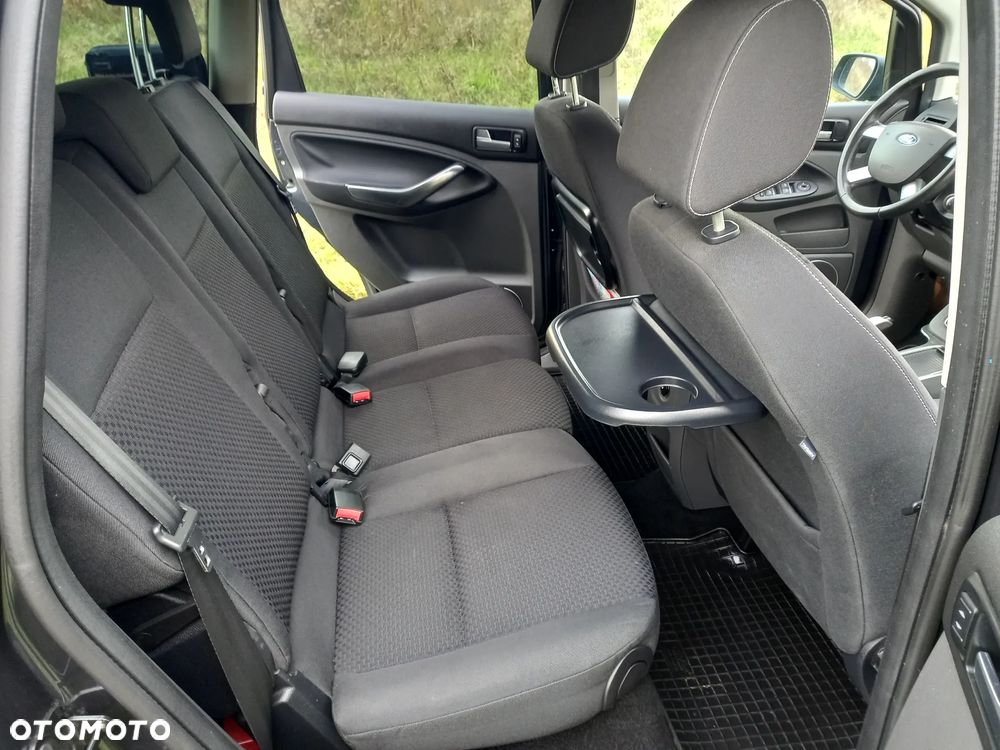 Ford C-MAX 1.8 Ghia - 23