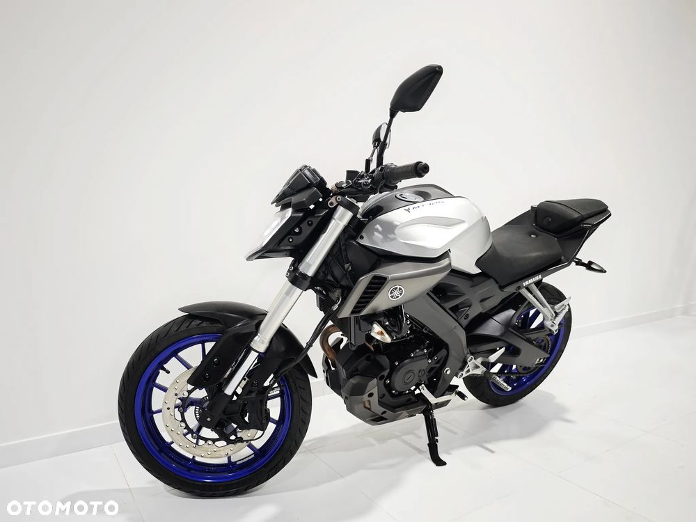 Yamaha MT - 3