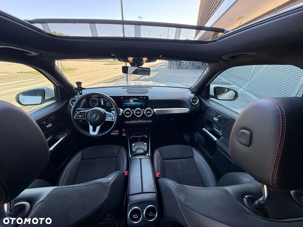 Mercedes-Benz GLB 250 4-Matic AMG Line 8G-DCT - 8