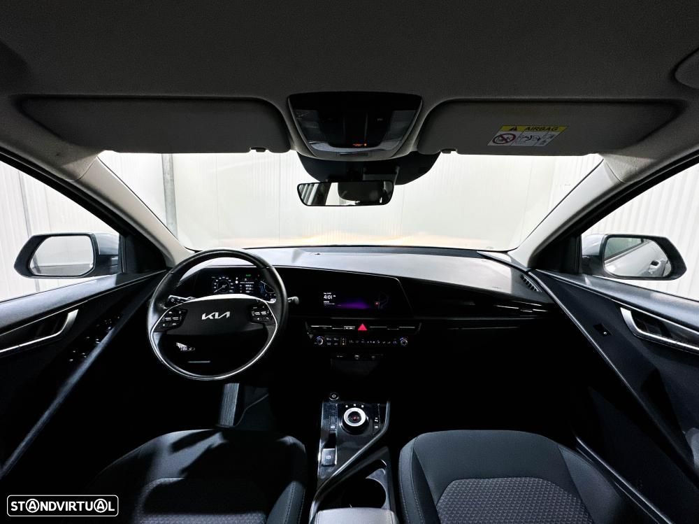 Kia Niro EV 64kWh Drive - 11